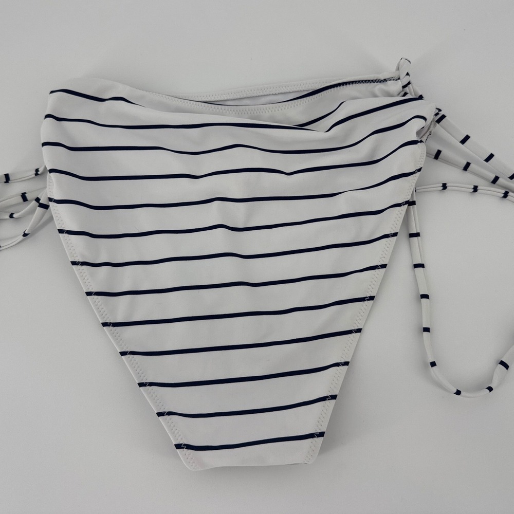 Cupshe Women Bikini Bottom M White Navy Striped High Waisted Side Tie NWT - Picture 2 of 6
